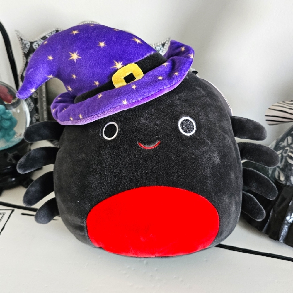 *NWT* Squishmallows 2022 Halloween Exclusive 8" Bella the Spider
